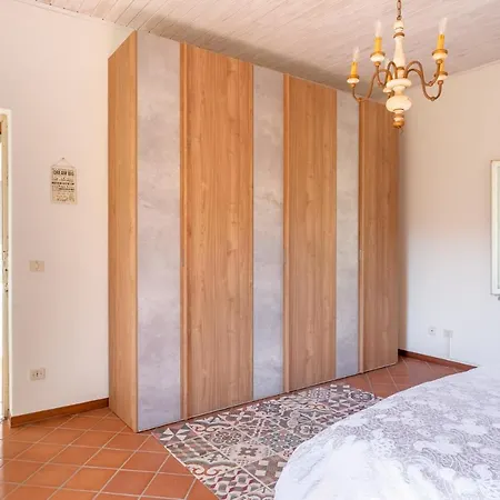 * With Views * Walk To Everything Villa *