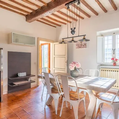 Villa * With Views * Walk To Everything *