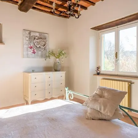 Villa * With Views * Walk To Everything *