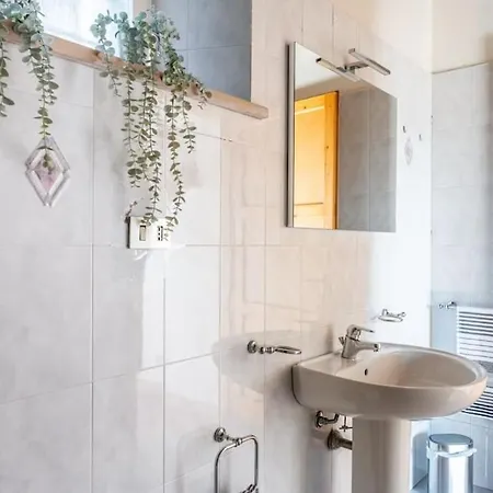 Villa * With Views * Walk To Everything Barga
