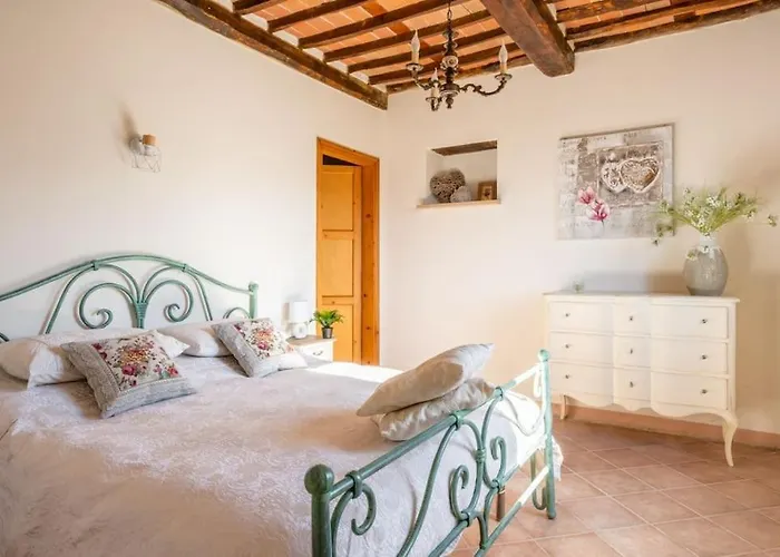 Villa * With Views * Walk To Everything